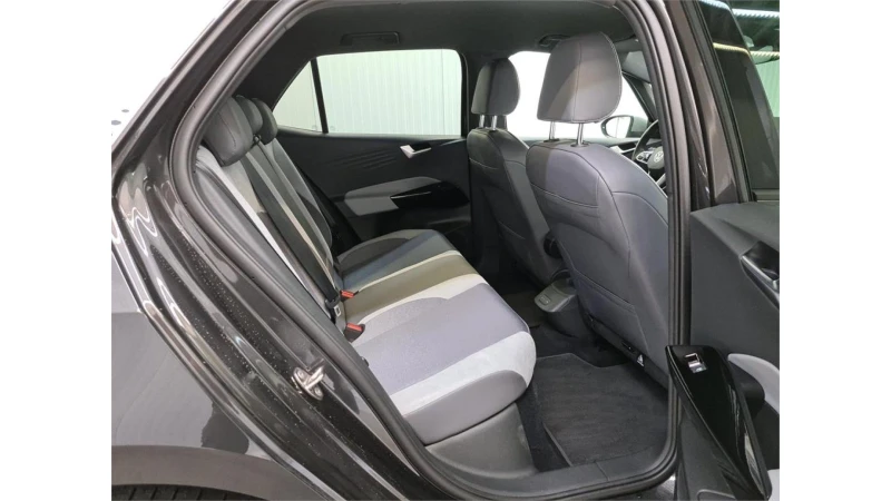 VW ID.3 1st Plus* 58kWh* Matrix* Дистроник* Подгрев, снимка 10 - Автомобили и джипове - 53284542