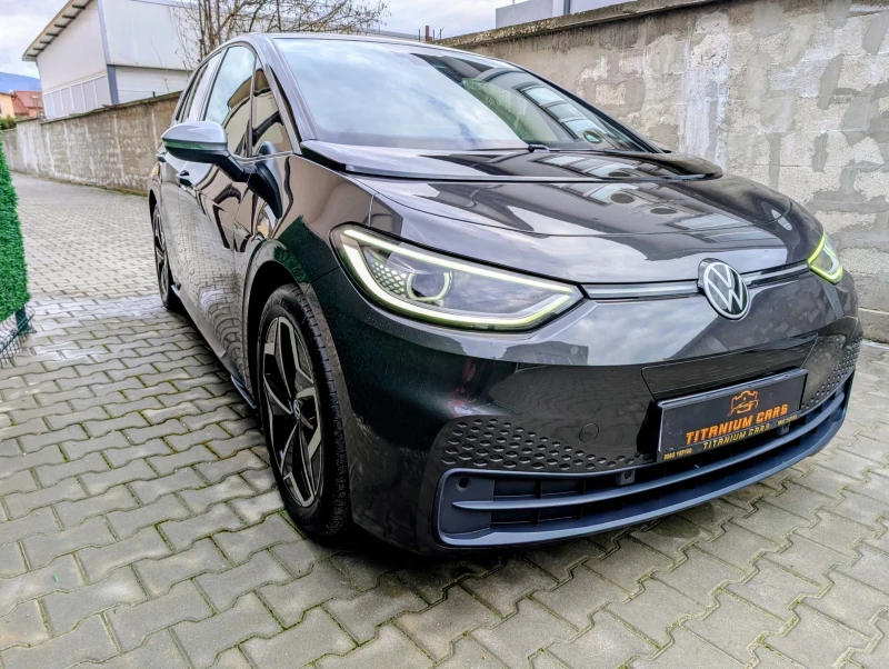 VW ID.3 1st Plus* 58kWh* Matrix* Дистроник* Подгрев, снимка 3 - Автомобили и джипове - 53284542