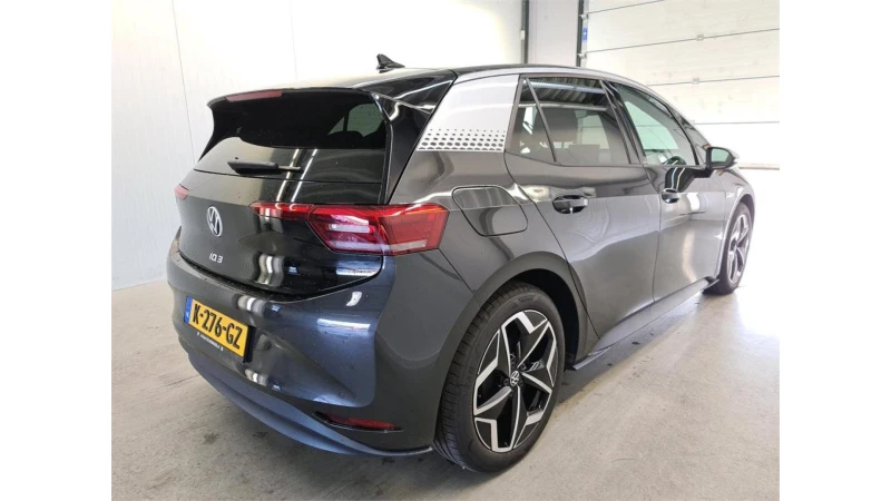 VW ID.3 1st Plus* 58kWh* Matrix* Дистроник* Подгрев, снимка 4 - Автомобили и джипове - 53284542
