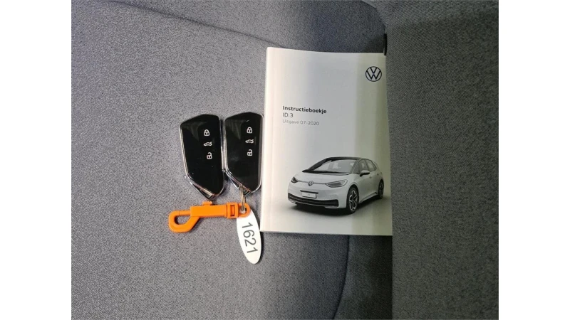 VW ID.3 1st Plus* 58kWh* Matrix* Дистроник* Подгрев, снимка 14 - Автомобили и джипове - 53284542