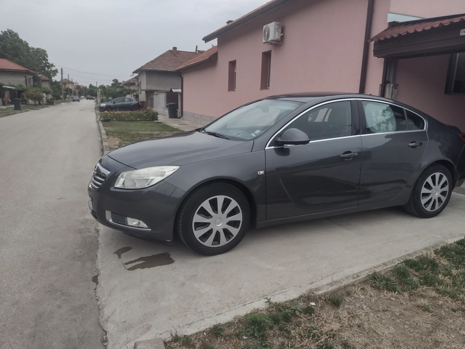 Opel Insignia 1.6-16V-180к.с-ГАЗ-БЕНЗИН 75000 км., снимка 1