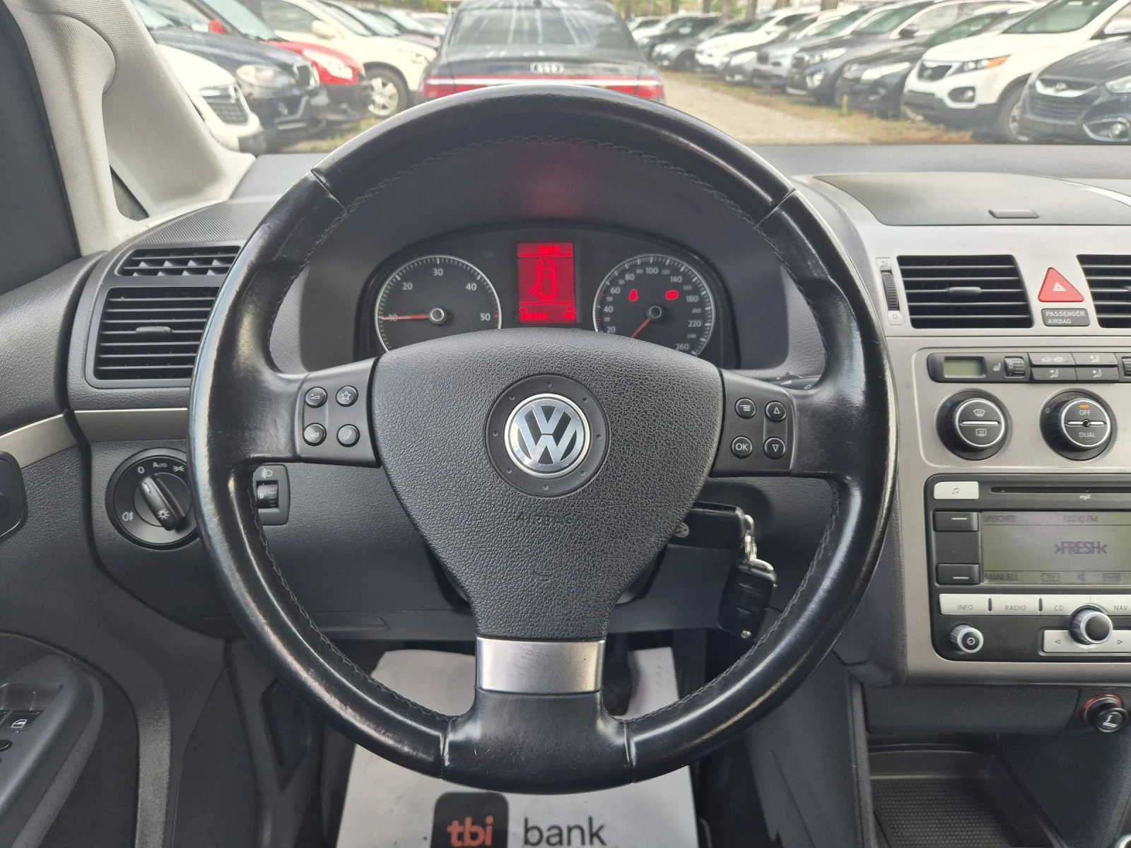 VW Touran 2.0TDI 140k.s.7 места | Mobile.bg — изображение 14