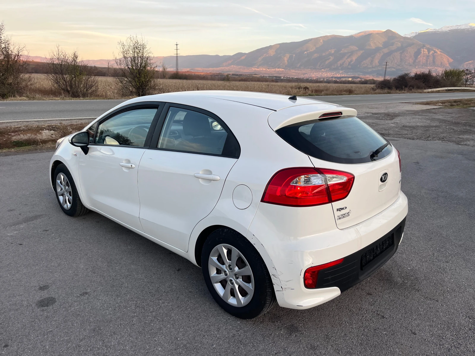 Kia Rio 1.4 ГАЗ - изображение 6