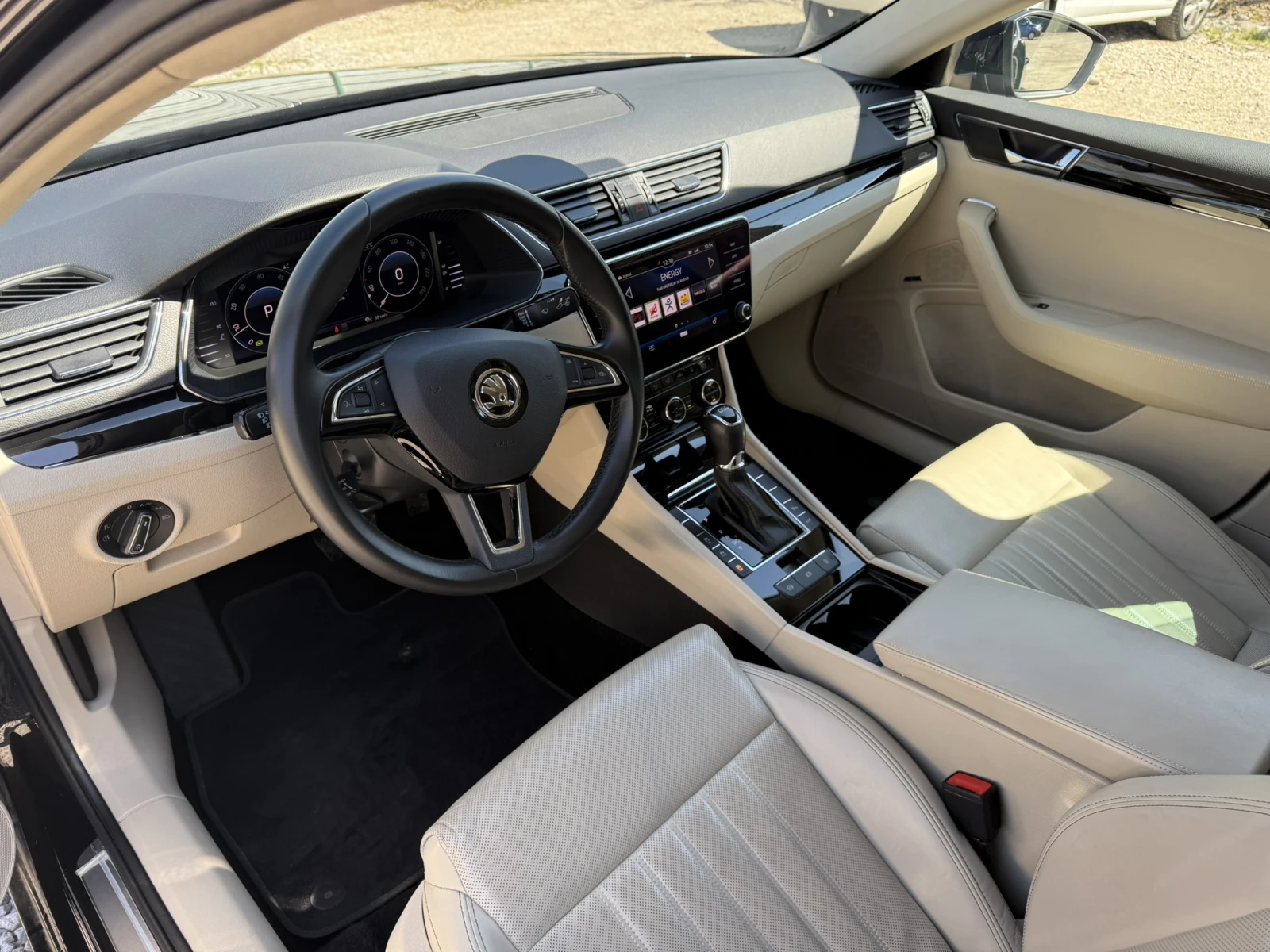 Skoda Superb L&K - изображение 3