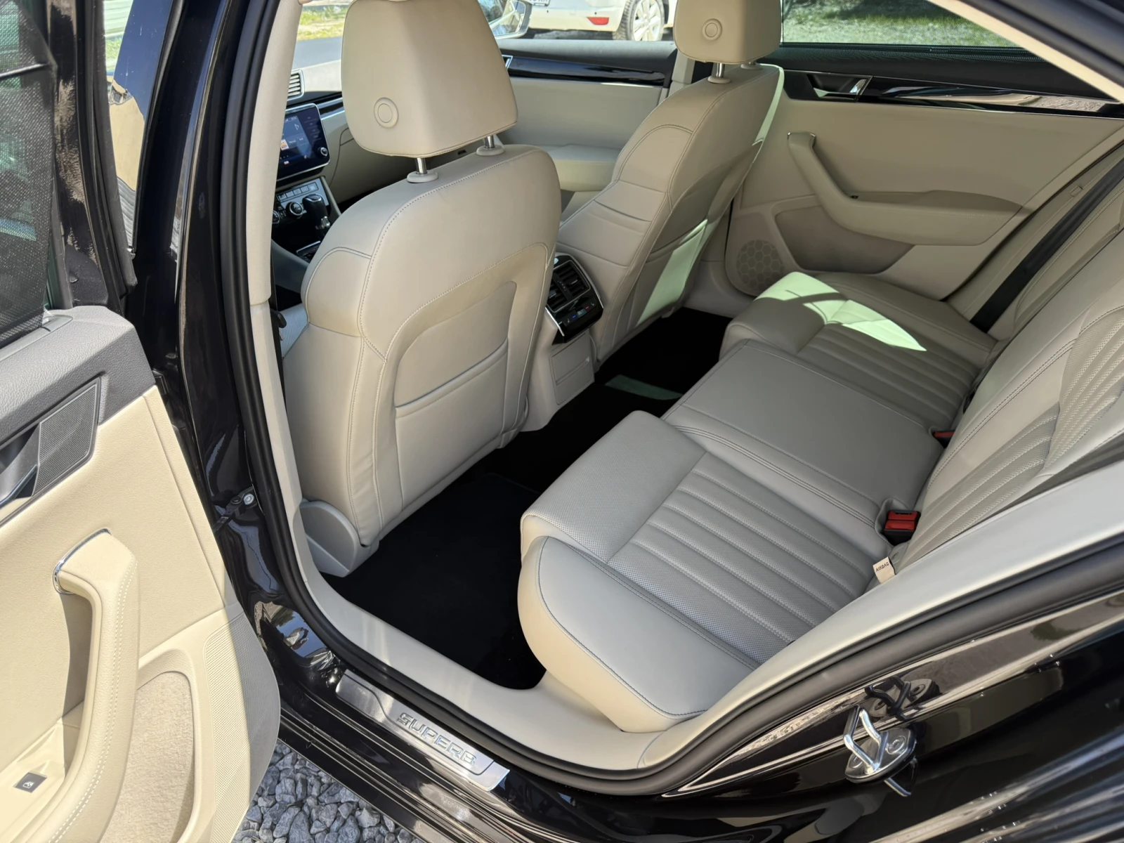 Skoda Superb L&K - изображение 4