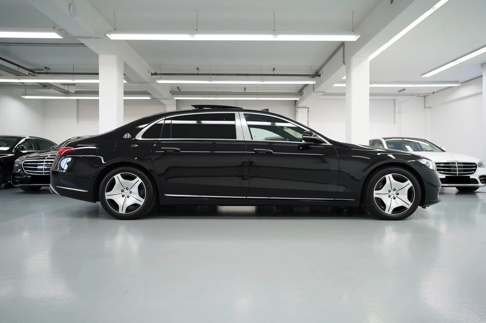Mercedes-Benz S 580 MAYBACH/4MATIC/EXCLUSIV/BURM/PANO/TV/360/EXECUTIVE - изображение 3