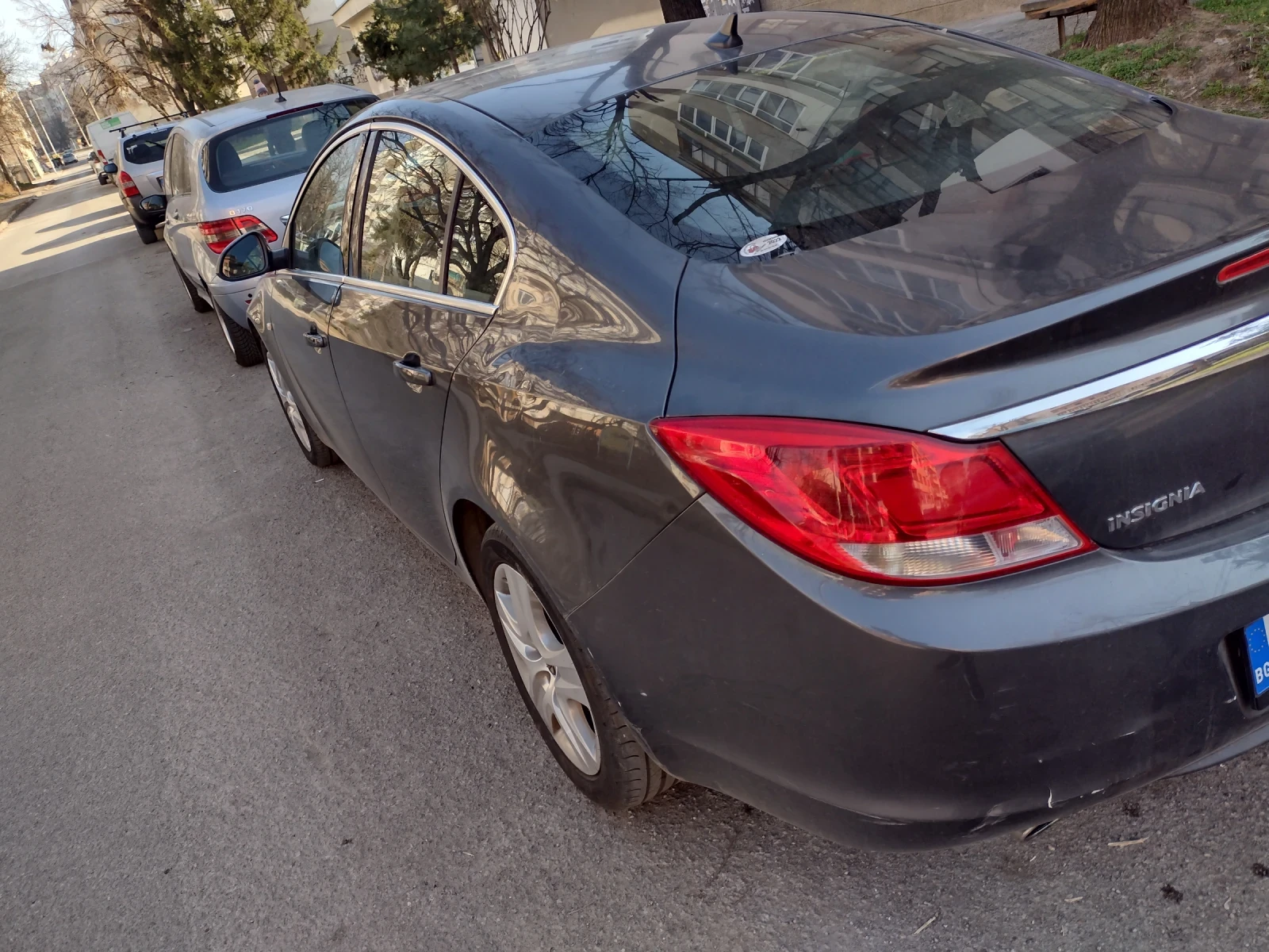 Opel Insignia 1.6-16V-180к.с-ГАЗ-БЕНЗИН 72000 км. - изображение 2
