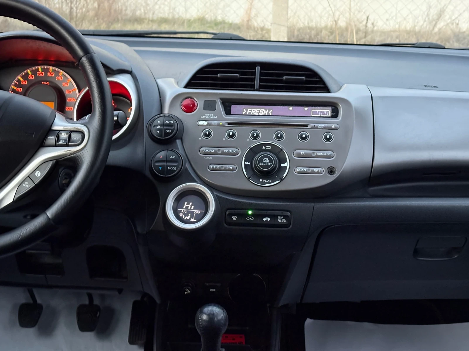 Honda Jazz Панорама Газ Бензин 1.4 Фейслифт 2009г - изображение 9