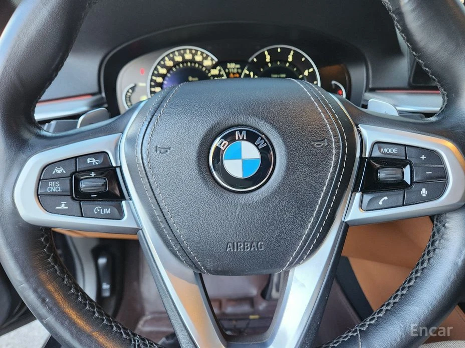 BMW 520  - изображение 7