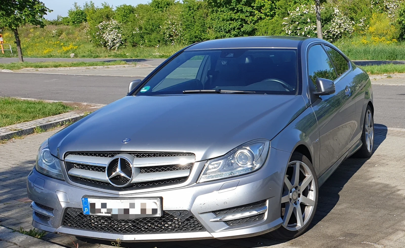 Mercedes-Benz C 220 C220 AMG Styling купе , снимка 4 - Автомобили и джипове - 53854026