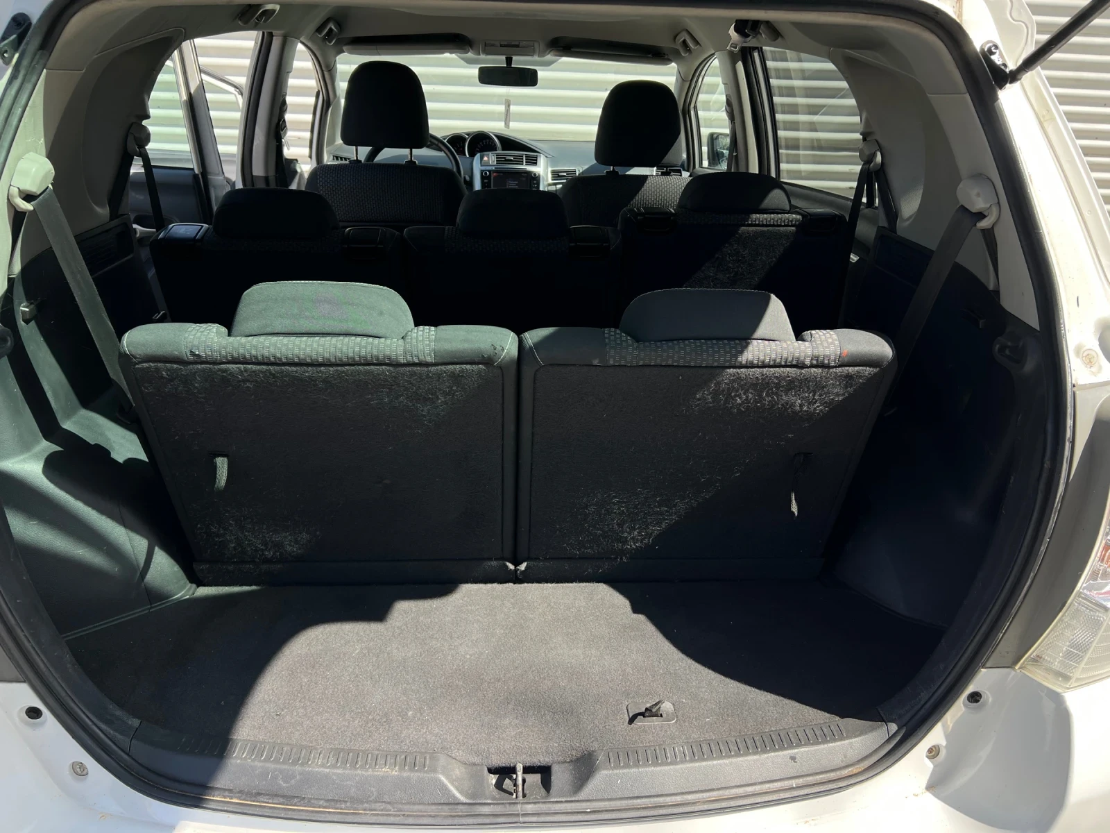 Toyota Verso 2.0D-4D 124кс 7места FACELIFT, снимка 12 - Автомобили и джипове - 54228434