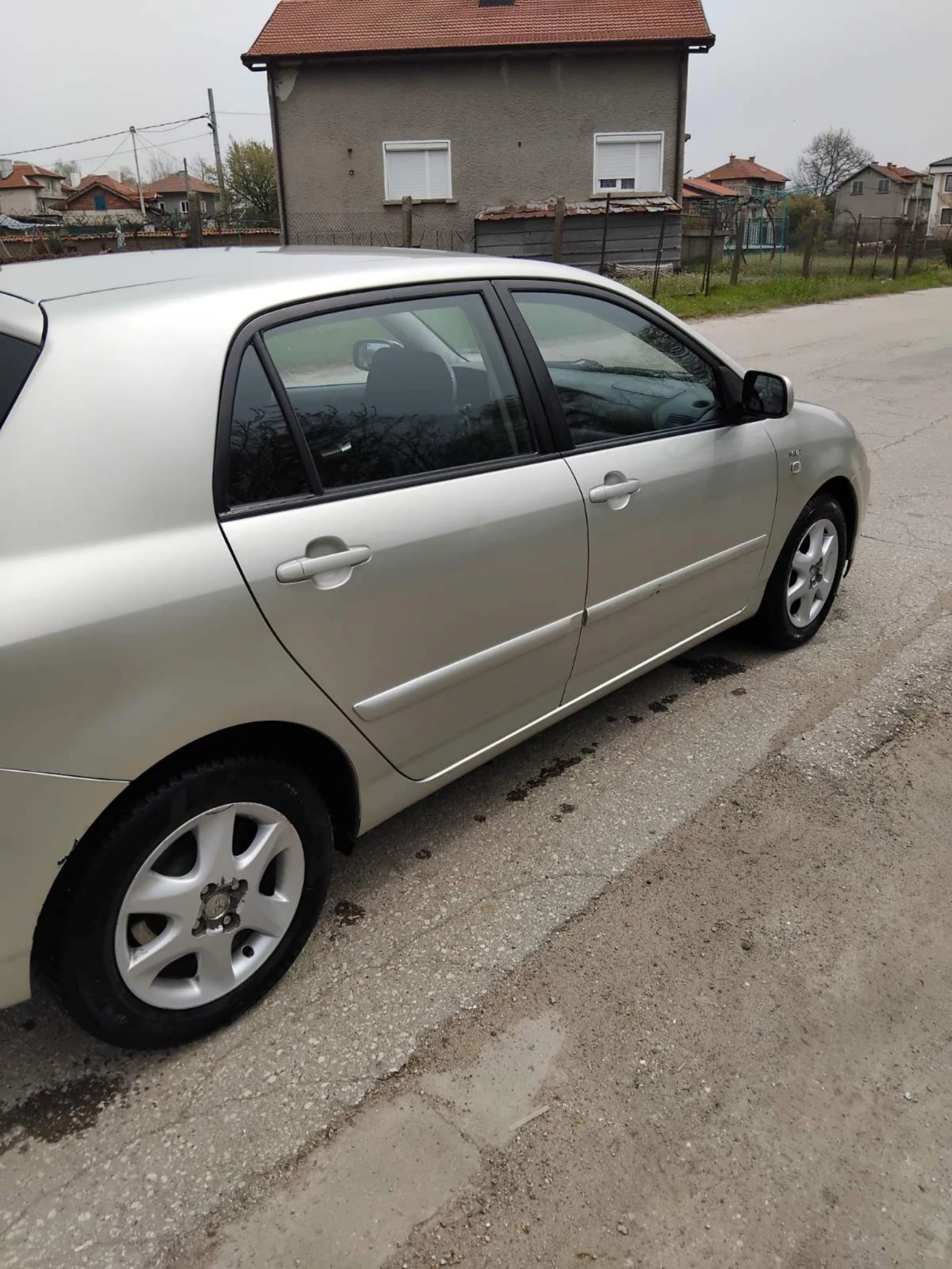 Toyota Corolla 1.4 D4D 90h.p., снимка 4 - Автомобили и джипове - 54247824