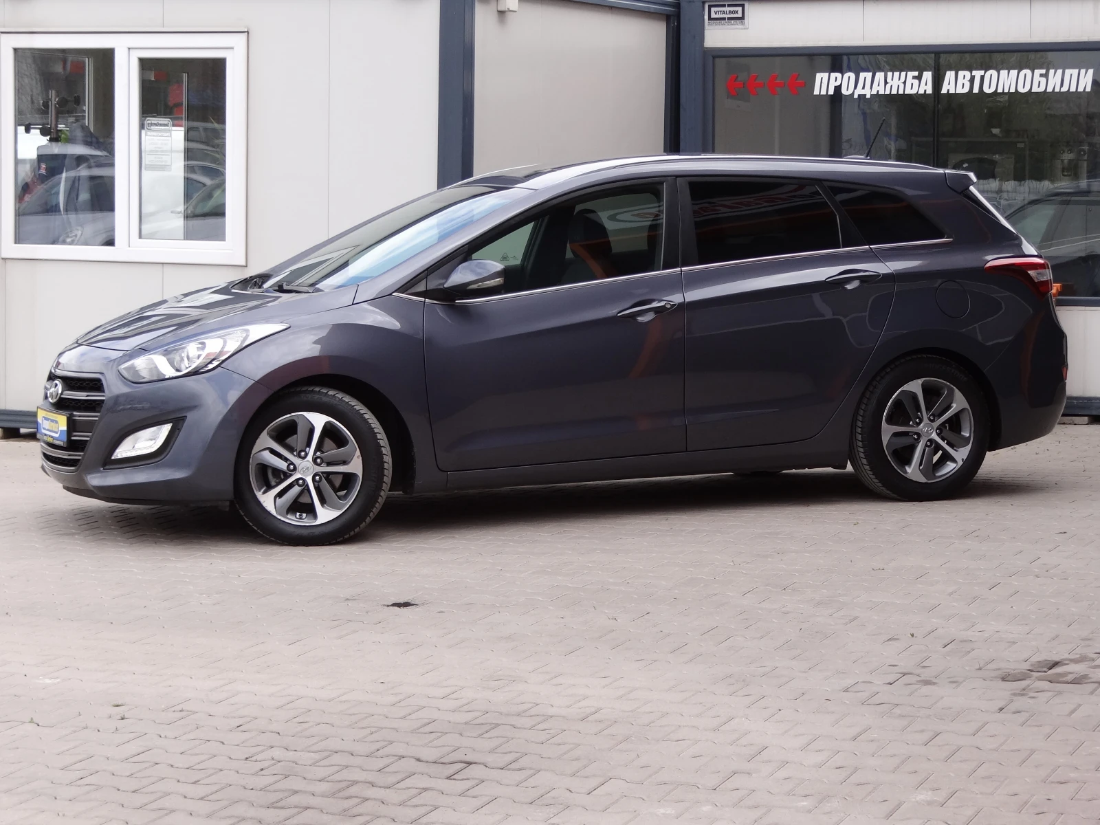 Hyundai I30 1.6crdi-110k.c.-Facelift /Navi/Led/Camera/Euro-6B/ | Mobile.bg � ����������� 2
