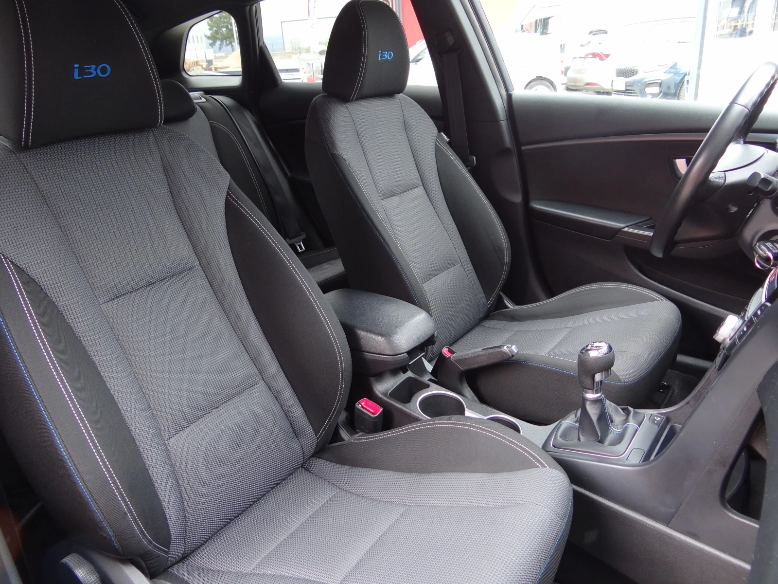 Hyundai I30 1.6crdi-110k.c.-Facelift /Navi/Led/Camera/Euro-6B/ | Mobile.bg � ����������� 11