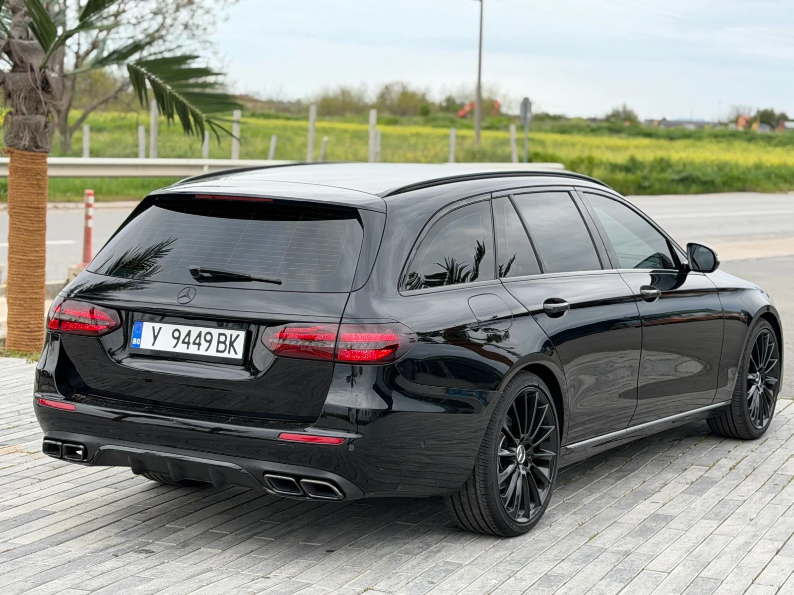 Mercedes-Benz E 220 АМГ, снимка 8 - Автомобили и джипове - 54349370