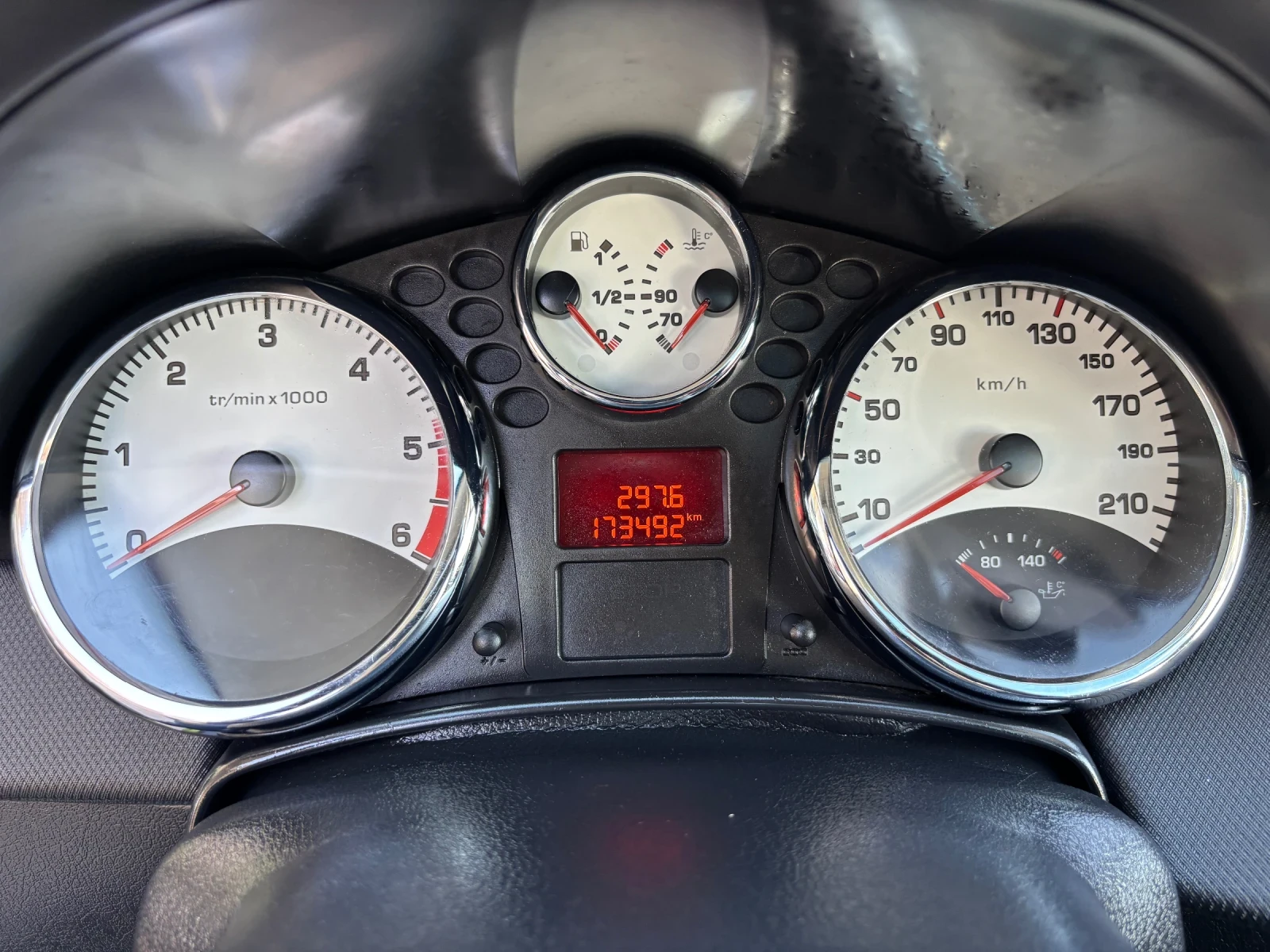 Peugeot 207 SW 1.6 HDI  ПАНОРАМА ВЪЗМОЖЕН БАРТЕР, снимка 10 - Автомобили и джипове - 54615651