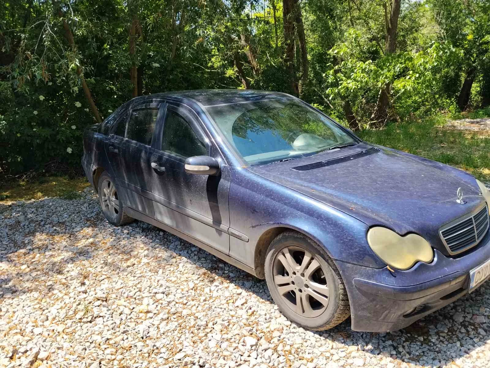 Mercedes-Benz C 200, снимка 2 - Автомобили и джипове - 54794183