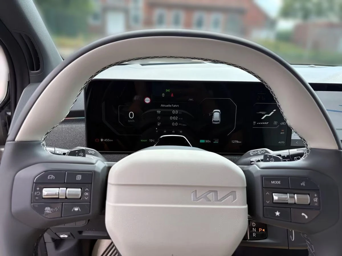 Kia EV9 GT/204HP/COMFORT/HUD/360/253h, снимка 8 - Автомобили и джипове - 54854661