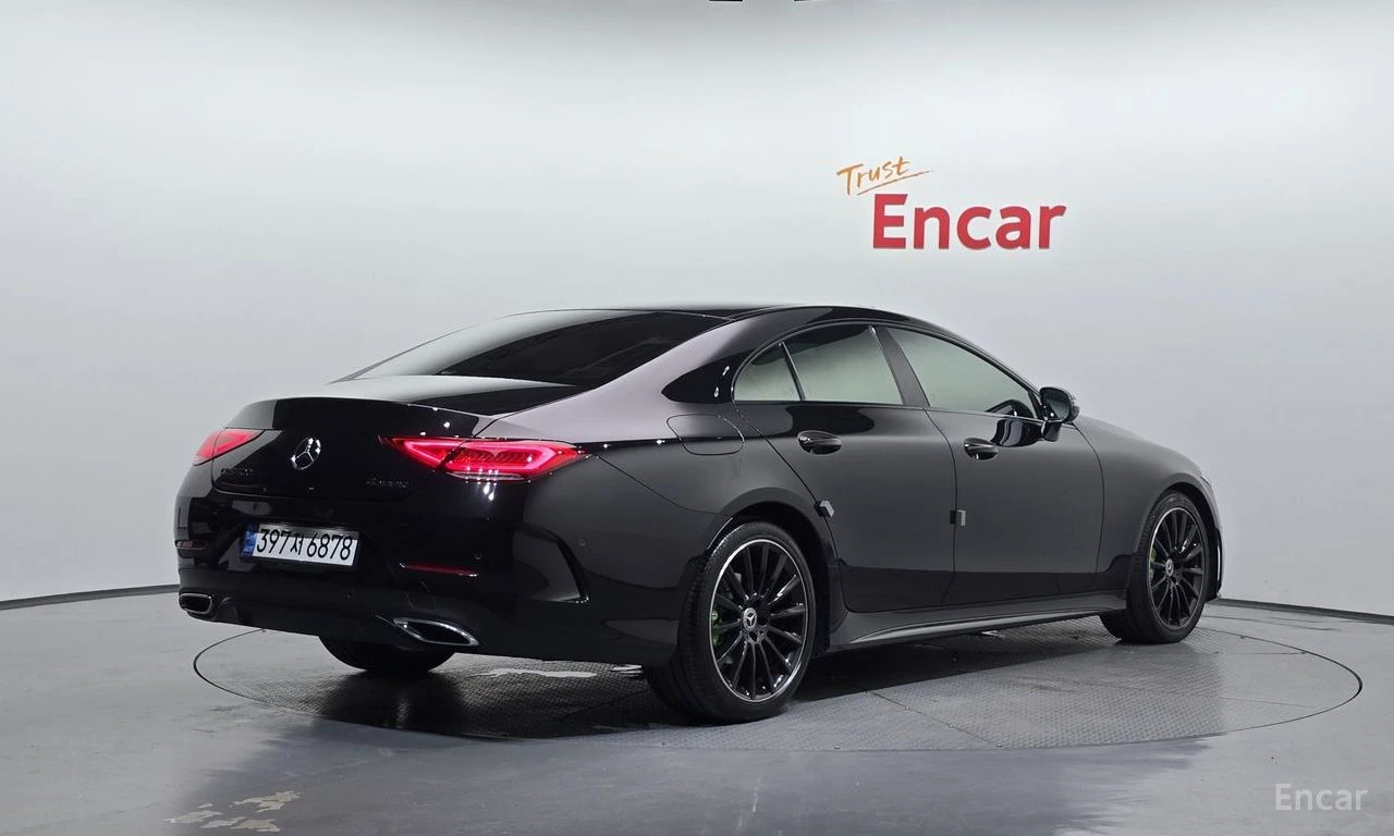 Mercedes-Benz CLS 300 d* AMG LINE* ПОДГРЕВ* НАВИГАЦИЯ, снимка 2 - Автомобили и джипове - 54913900