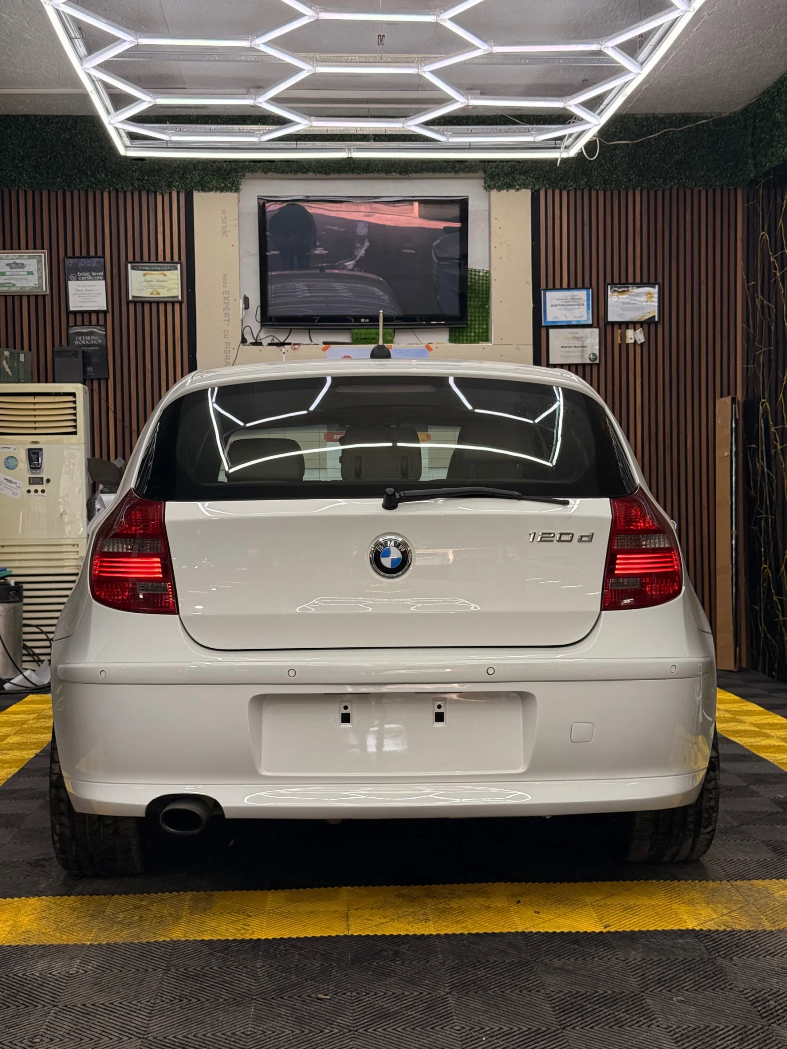 BMW 120 120D facelift , снимка 5 - Автомобили и джипове - 55646343