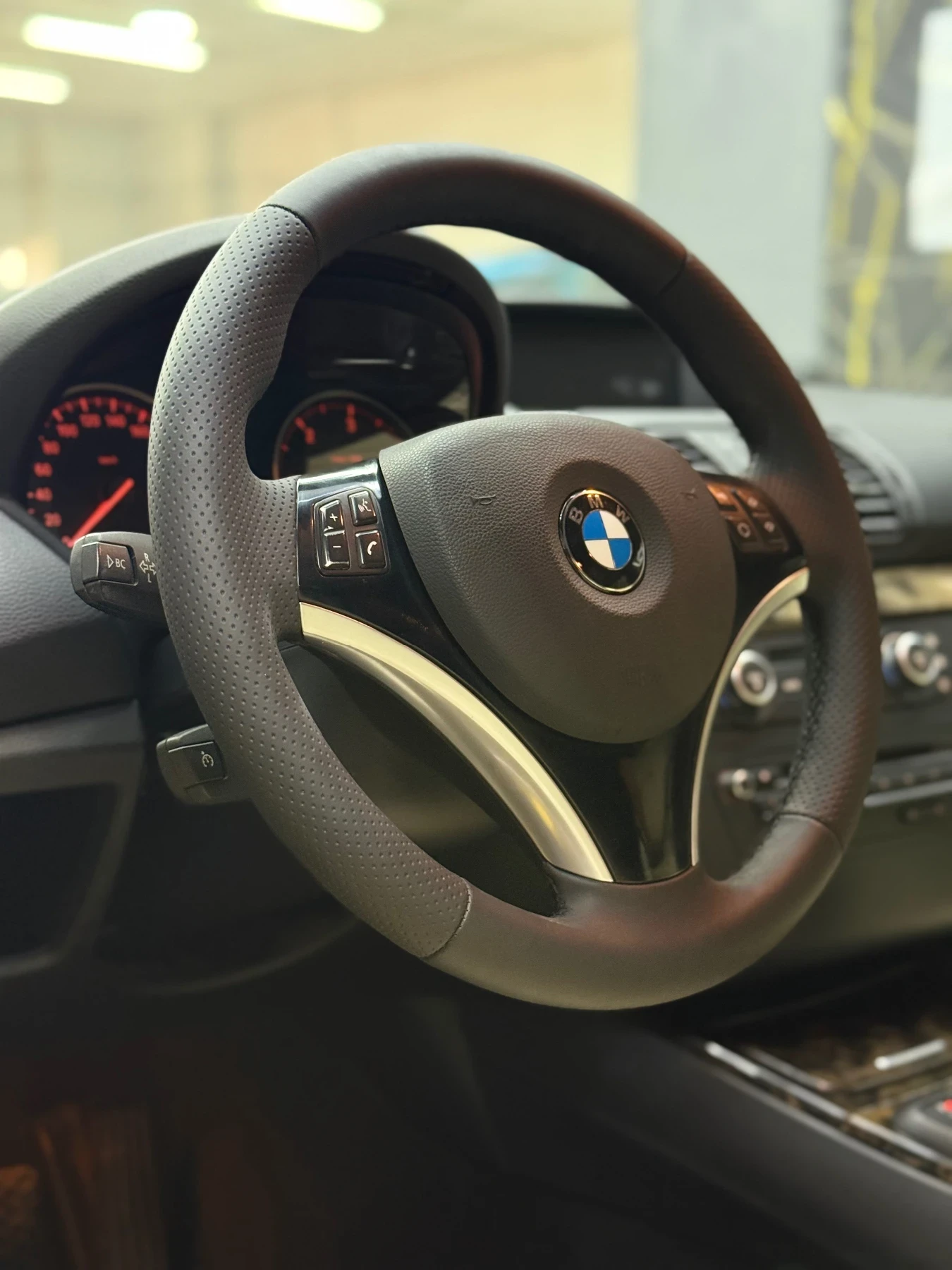 BMW 120 120D facelift , снимка 15 - Автомобили и джипове - 55646343