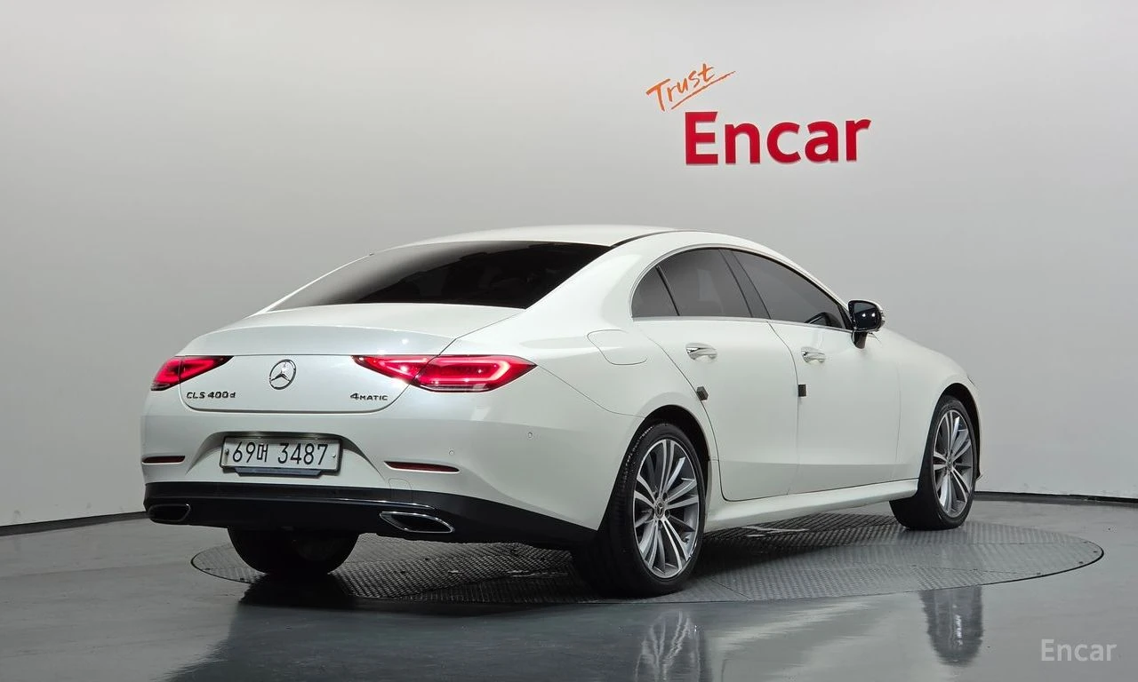 Mercedes-Benz CLS 400 4MATIC* BURMESTER* ОБДУХВАНЕ* ДИСТРОНИК* ХЕДЪП* LA, снимка 2 - Автомобили и джипове - 56042896