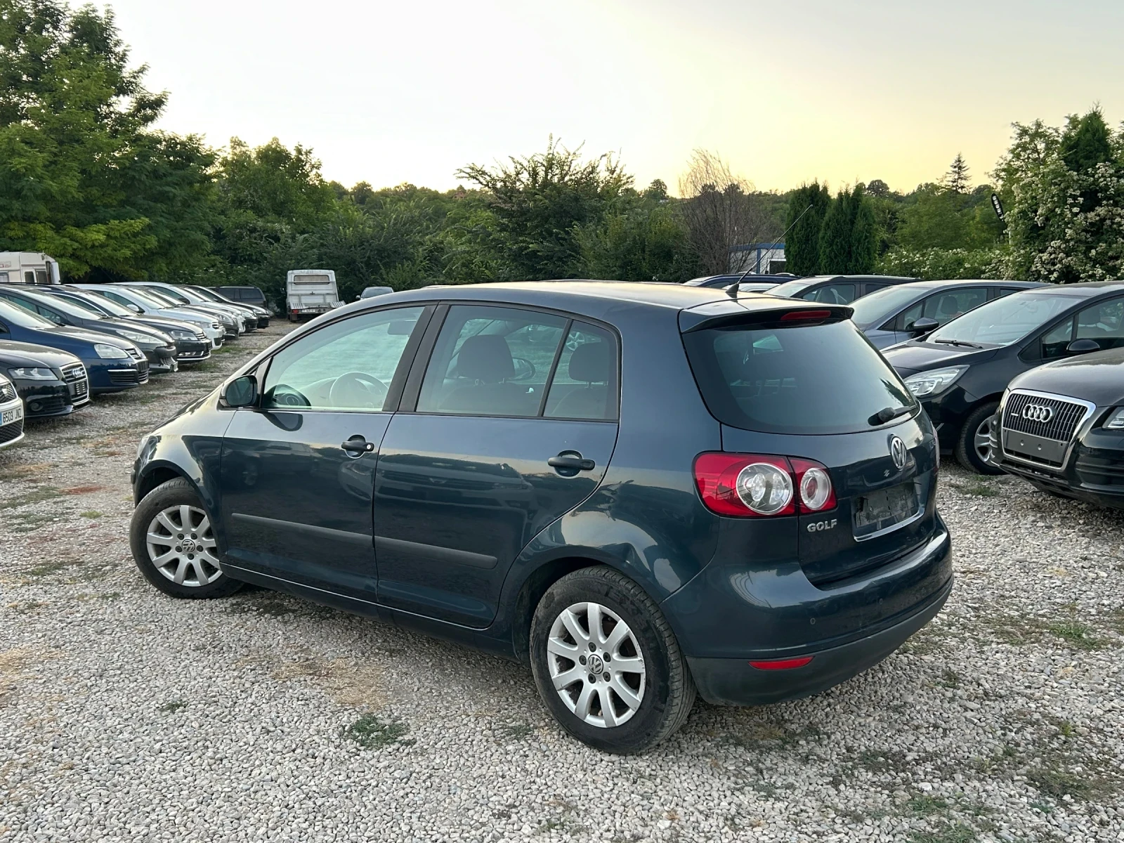 VW Golf Plus 1.6i 102к.с А/С, снимка 4 - Автомобили и джипове - 56202747