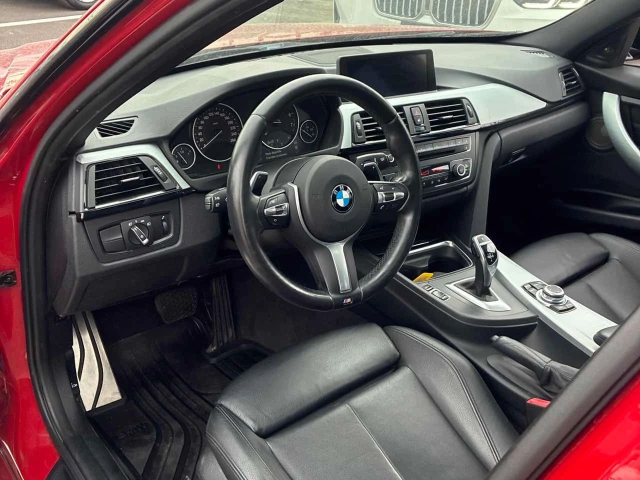 BMW 335 * 335i xDrive * CARFAX * ����� �� ����������� | Mobile.bg � ����������� 5
