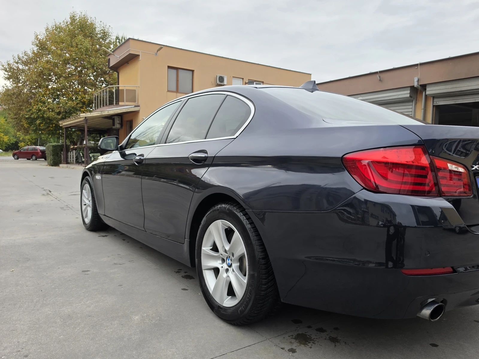 BMW 535 535i xdrive KEYLESS, 360.., снимка 6 - Автомобили и джипове - 56727649
