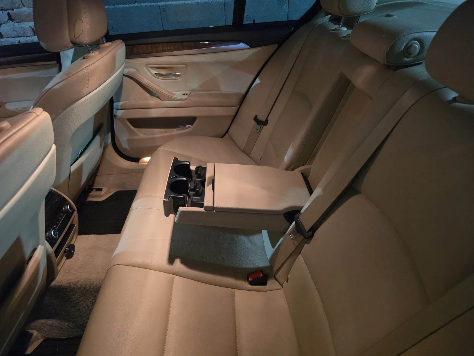 BMW 535 535i xdrive KEYLESS, 360.., снимка 9 - Автомобили и джипове - 56727649