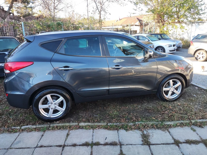 Hyundai IX35 ШВЕЙЦАРИЯ, 4Х4, снимка 5 - Автомобили и джипове - 47785644