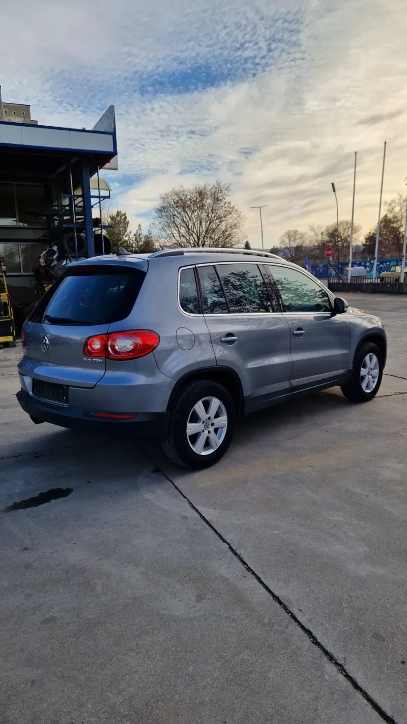 VW Tiguan 2.0 TDI, снимка 7 - Автомобили и джипове - 47743124