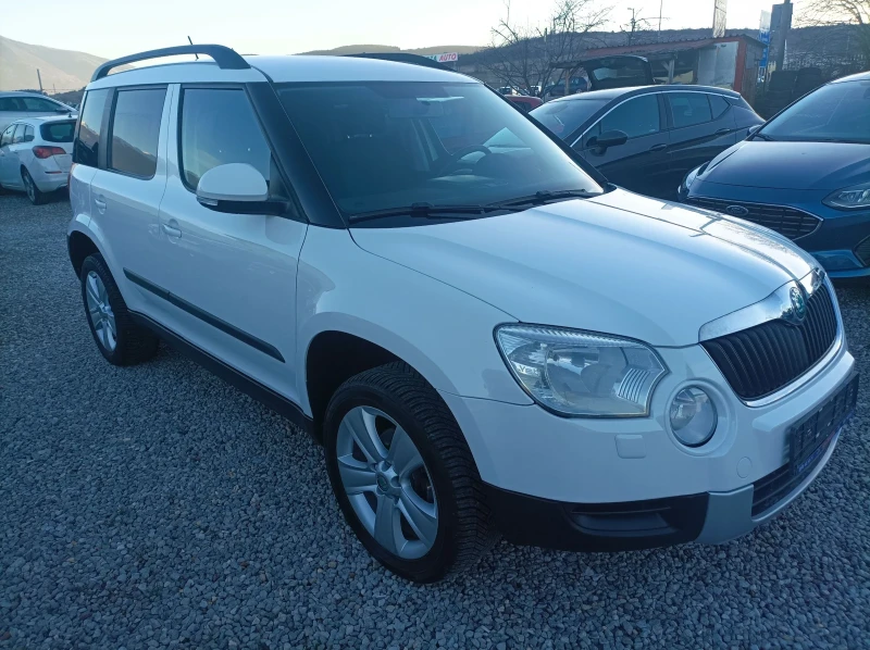 Skoda Yeti 2.0 TDI  4x4, снимка 3 - Автомобили и джипове - 48384152