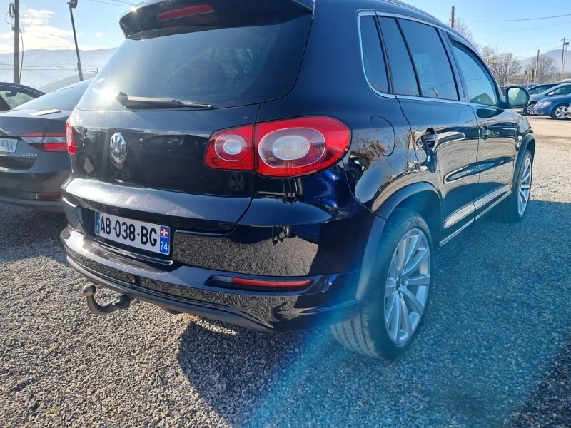 VW Tiguan 2.0 DSG R-LINE, снимка 4 - Автомобили и джипове - 48614489