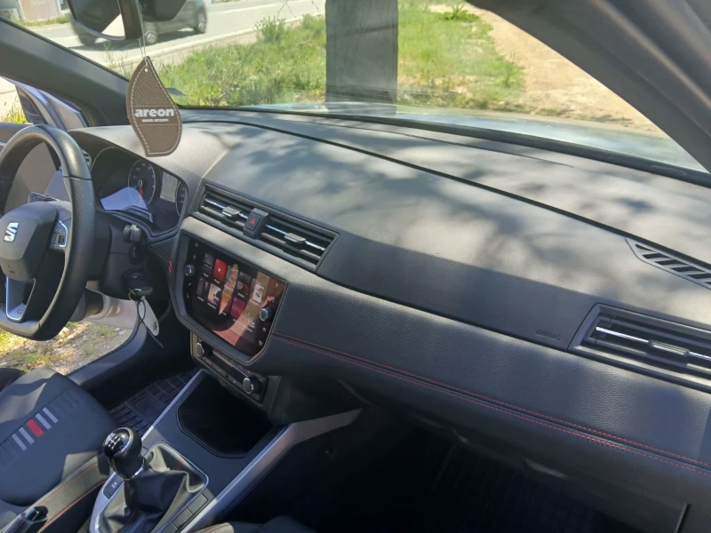 Seat Arona 1.0 TSI FR , снимка 8 - Автомобили и джипове - 50328741
