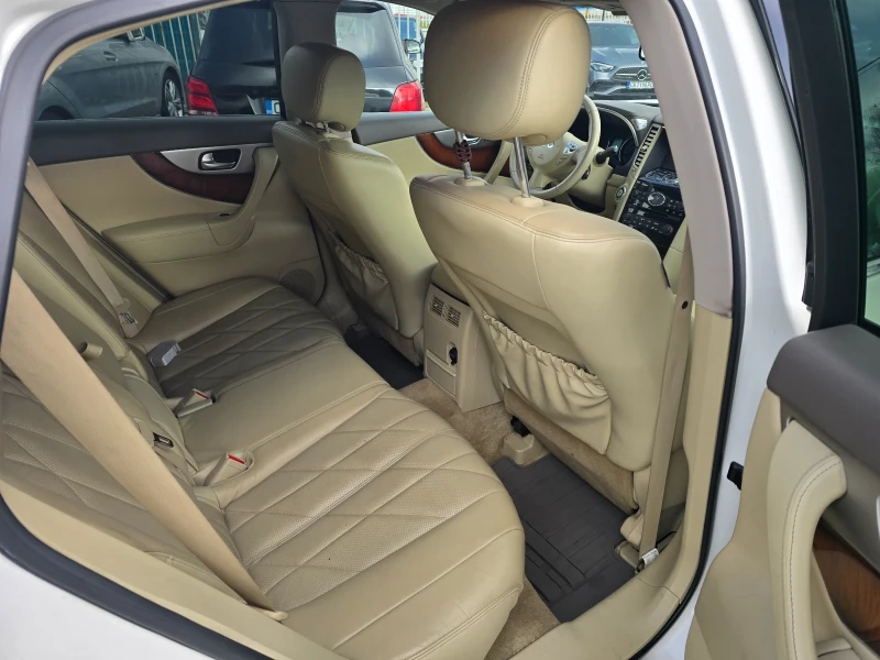 Infiniti QX70 S 3.0 Дизел / Подгрев , обдухване , снимка 9 - Автомобили и джипове - 52912633