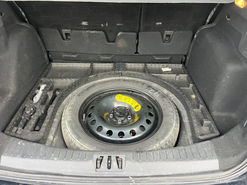 Ford Kuga 2.0 TITANIUM + , снимка 13 - Автомобили и джипове - 53012981