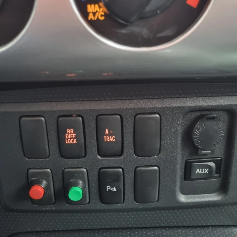 Toyota Fj cruiser 4000 Бензин/Газ, снимка 6 - Автомобили и джипове - 53189273