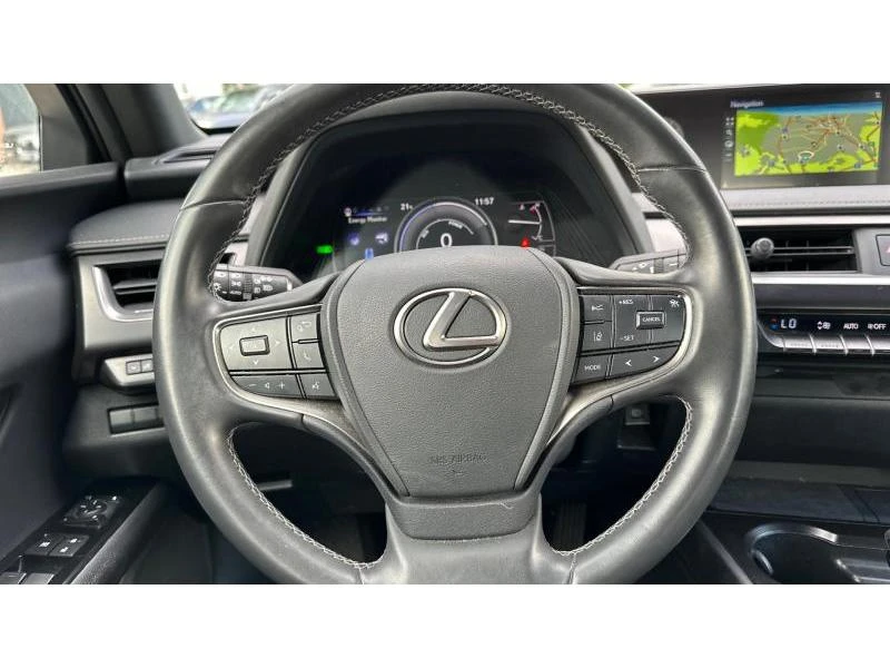 Lexus UX, снимка 13 - Автомобили и джипове - 47082490