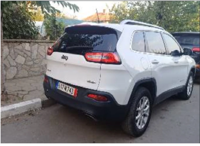 Jeep Cherokee  - изображение 3