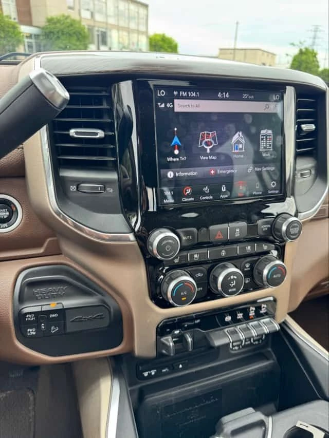 Dodge RAM 2500 * Laramie * CARFAX * ОПЦИЯ ЗА ФИНАНСИРАНЕ, снимка 9 - Автомобили и джипове - 55326922