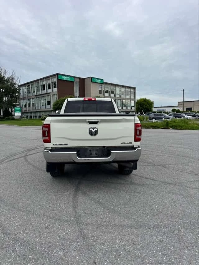Dodge RAM 2500 * Laramie * CARFAX * ОПЦИЯ ЗА ФИНАНСИРАНЕ, снимка 4 - Автомобили и джипове - 55326922