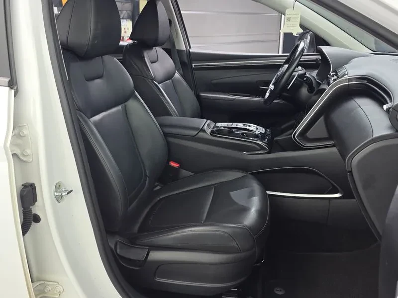 Hyundai Tucson 2.0 2WD MODERN, снимка 11 - Автомобили и джипове - 55801768
