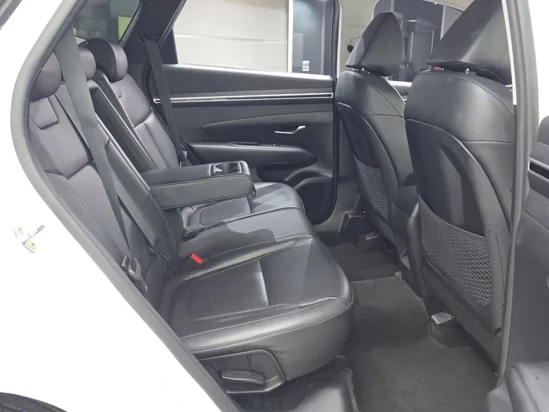 Hyundai Tucson 2.0 2WD MODERN, снимка 12 - Автомобили и джипове - 55801768