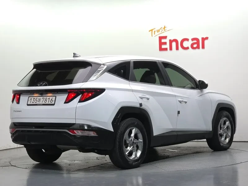 Hyundai Tucson 2.0 2WD MODERN, снимка 2 - Автомобили и джипове - 55801768