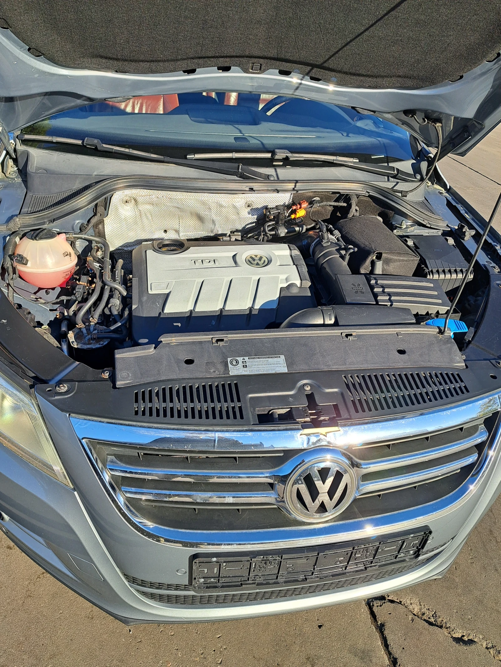 VW Tiguan 2.0tdi - изображение 5