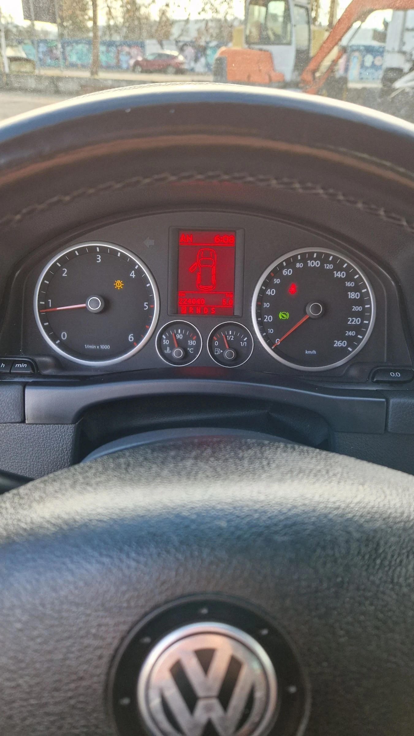 VW Tiguan 2.0 TDI | Mobile.bg — изображение 13