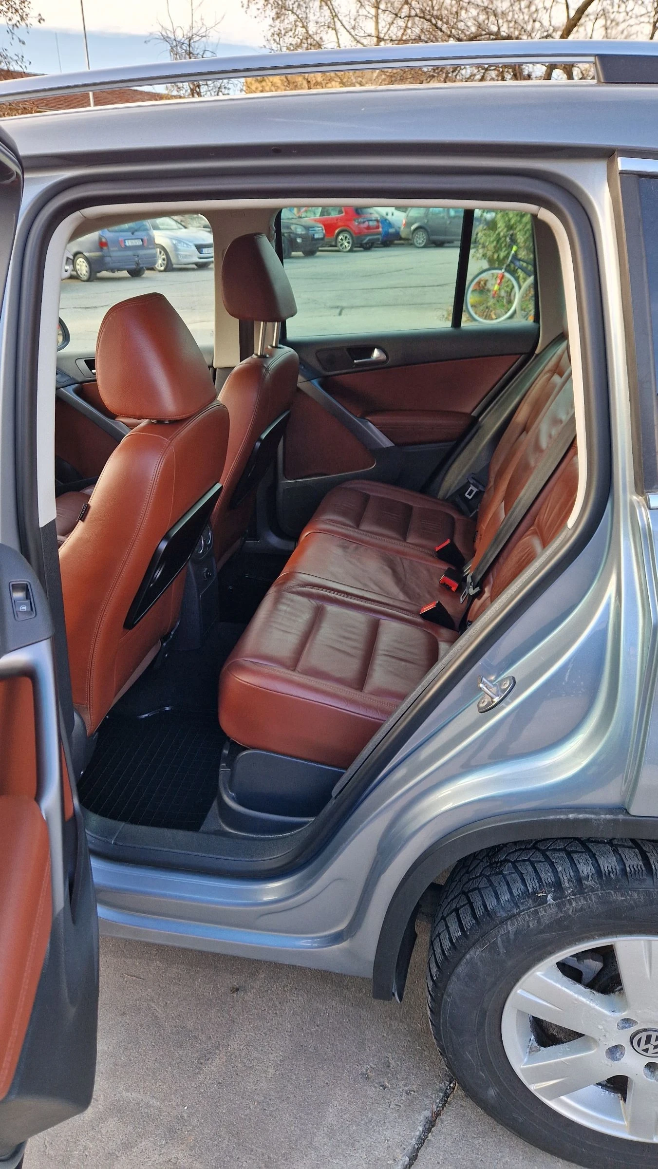 VW Tiguan 2.0 TDI | Mobile.bg — изображение 11