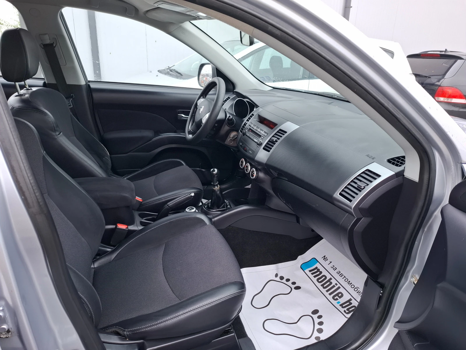 Citroen C-Crosser 4+ 1 - изображение 7