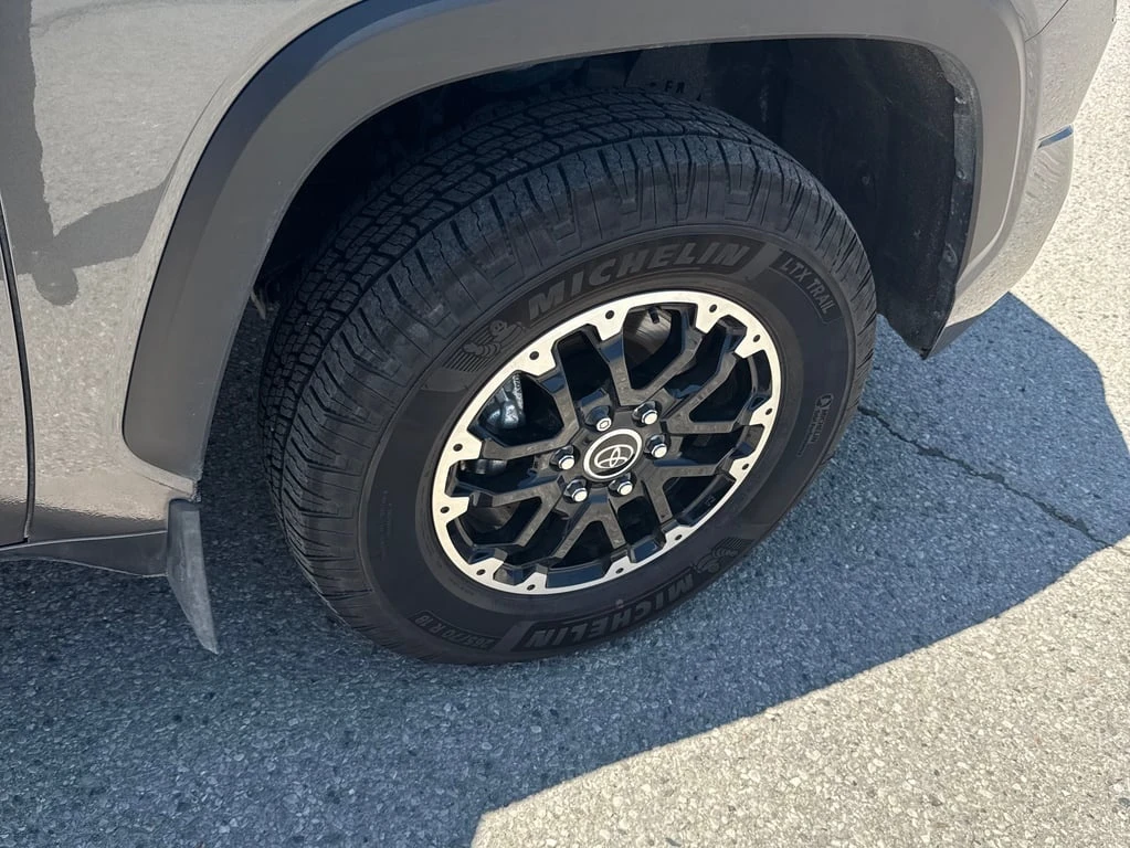 Toyota Tundra * Limited * CARFAX *    | Mobile.bg   7